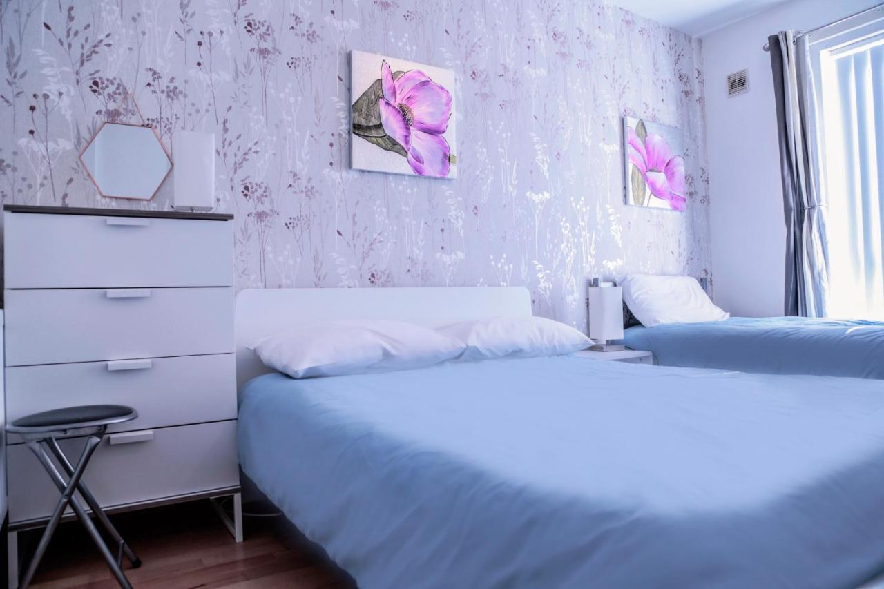 Perfect Central City Location - Parking - 3 Beds - 2 Bedrooms 벨파스트 외부 사진