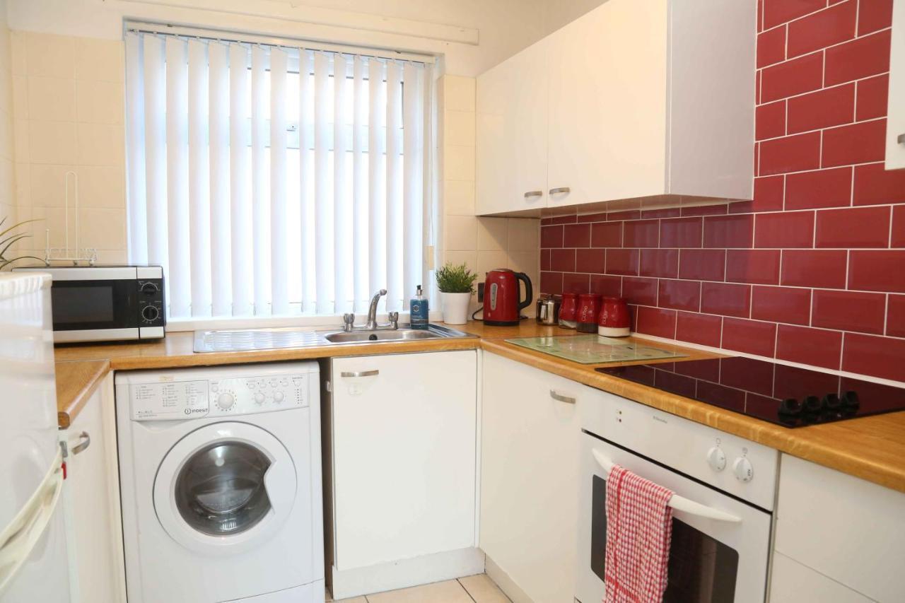 Perfect Central City Location - Parking - 3 Beds - 2 Bedrooms 벨파스트 외부 사진
