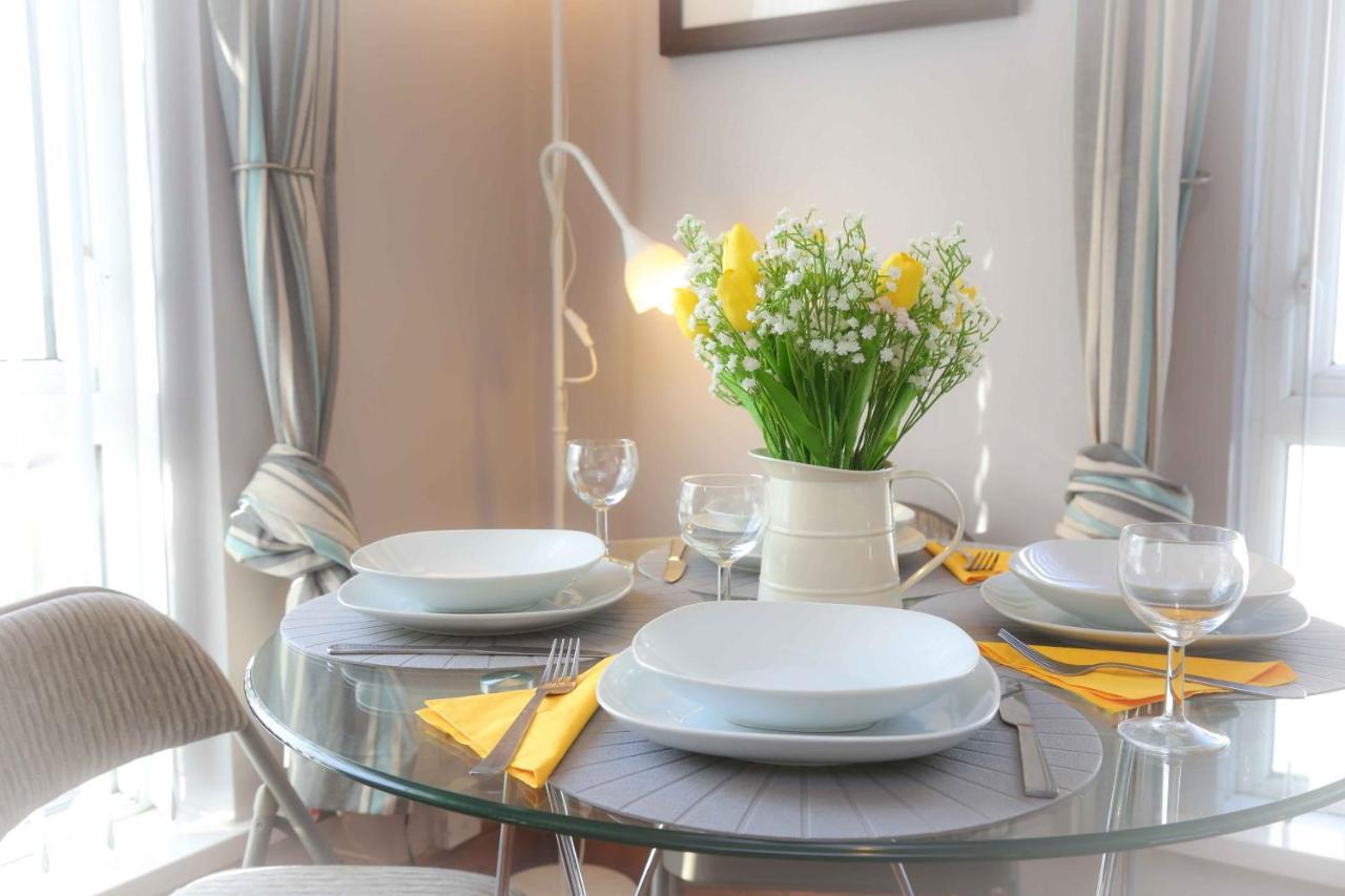 Perfect Central City Location - Parking - 3 Beds - 2 Bedrooms 벨파스트 외부 사진