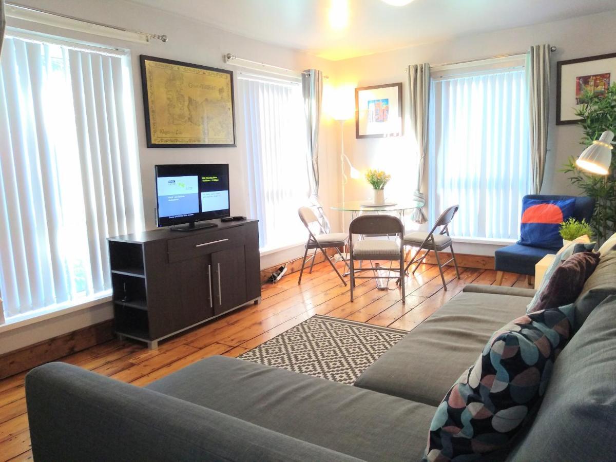 Perfect Central City Location - Parking - 3 Beds - 2 Bedrooms 벨파스트 외부 사진